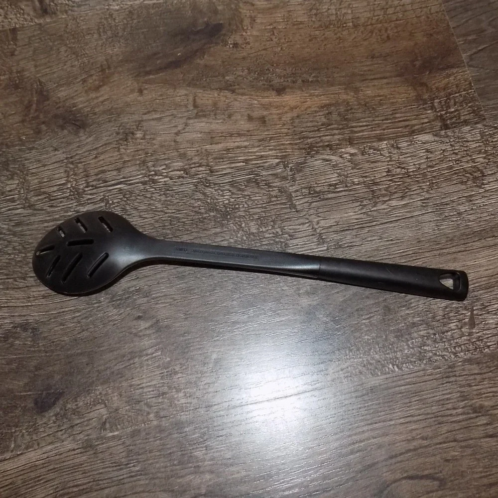 Calphalon Slotted Spoon Kitchen Utensil Black Good Nylon Heat Resistant